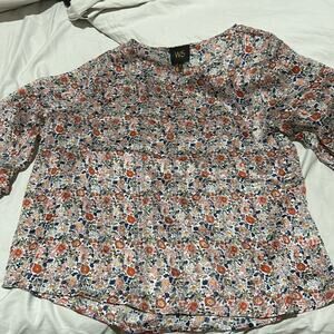 W5 L white navy gold 💯 polyester floral blouse billow dramatic sleeve worn once